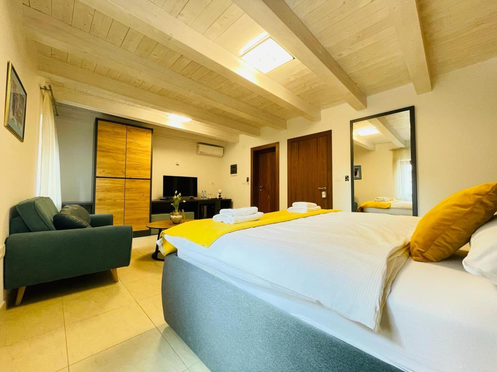 Fazana City Rooms With Free Parking Exteriér fotografie