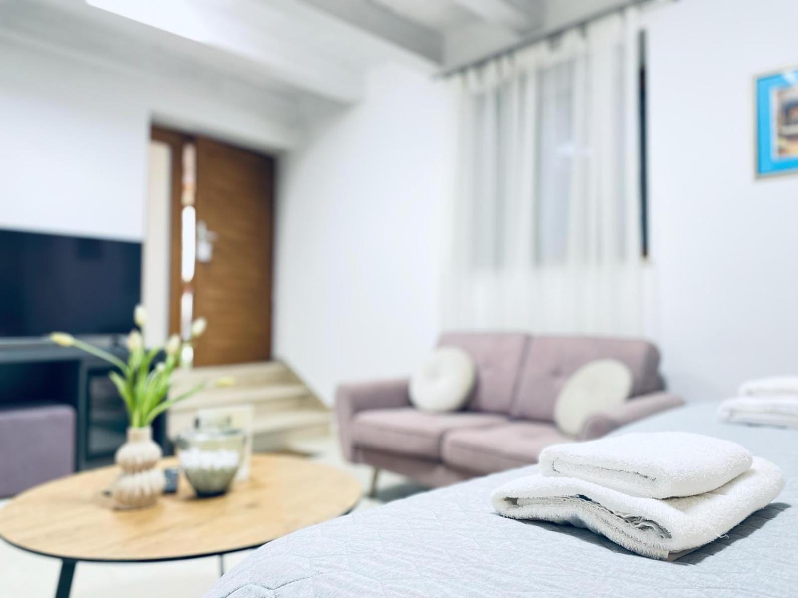 Fazana City Rooms With Free Parking Exteriér fotografie
